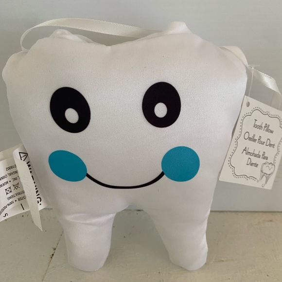 NWT Lillian Rose Tooth Fairy Hanging Pillow with Pocket for tooth - Picture 3 of 7